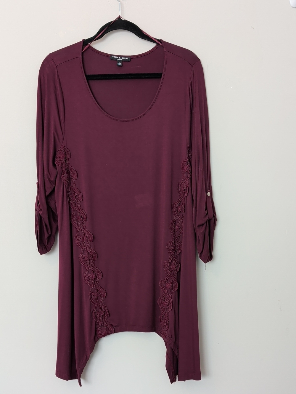 Cable & Gauge Crochet Appliqué Handkerchief Hem Tunic